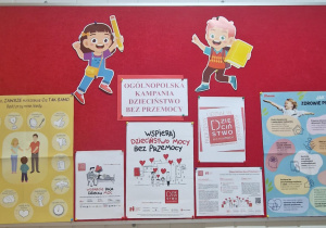 Informacje na tablicy o kampanii