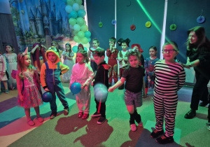 Konkurs taneczny z balonem