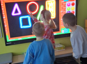 Geometryczne zabawy interaktywne