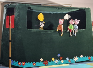 Teatrzyk WIDZIMISIE pt. "Trzy świnki"