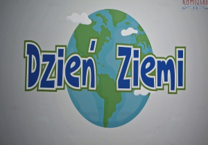 Slajd z napisem Dzień Ziemi