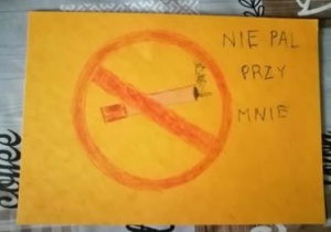 Znak zakazu palenia papierosów.